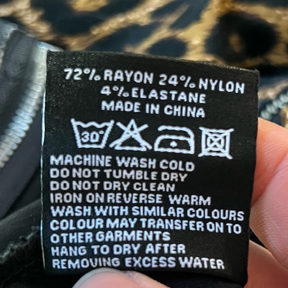 Killstar - Savage Mini Skirt - Leopard Print (Medium) NWOT - Picture 13 of 13